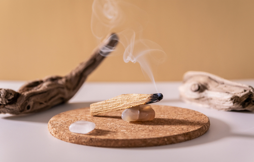 Limpieza con aromas: El palo santo